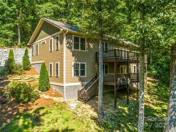 71 Willow Bnd, Hendersonville, NC 28792