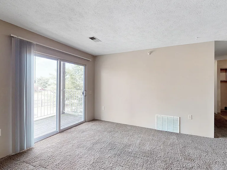 Cambridge Apartments — Photo 32