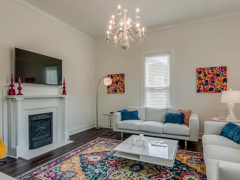 11 Waters Ave — Photo 2