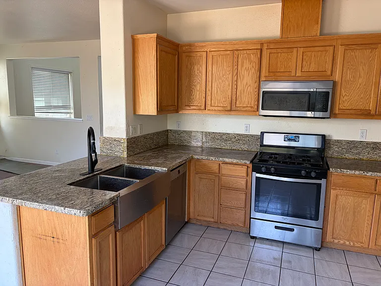 24 Balsam Ct — Photo 4