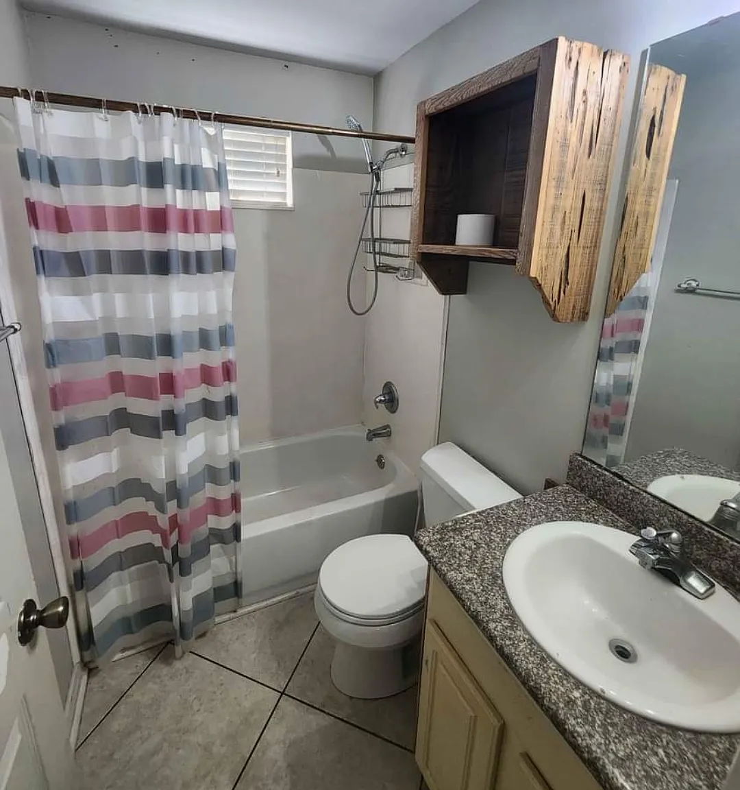 2 bed, 928 sqft, $975 — Photo 3