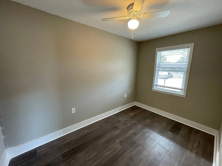 2420 Dudley St — Photo 16