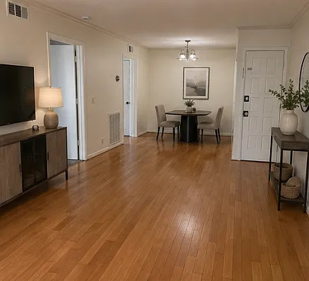 1 bed, 748 sqft, $1,400 — Photo 3