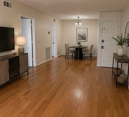3rd image of 2116 Hobbs Rd #19