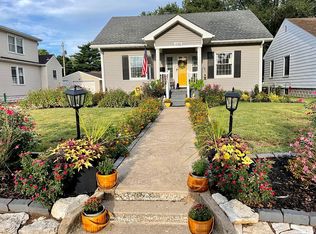 448 5th St, Wood River, IL 62095