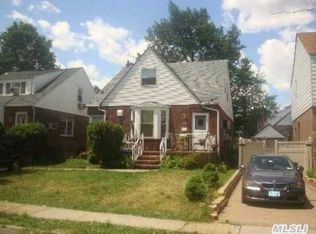 6732 182nd St, Fresh Meadows, NY 11365