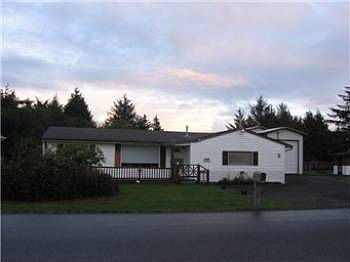 1st image of 418 Sextans Ave SW