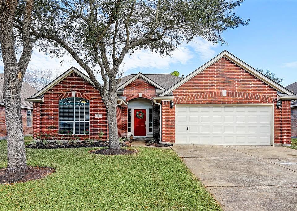1st image of 17514 Kenton Crossing Ln
