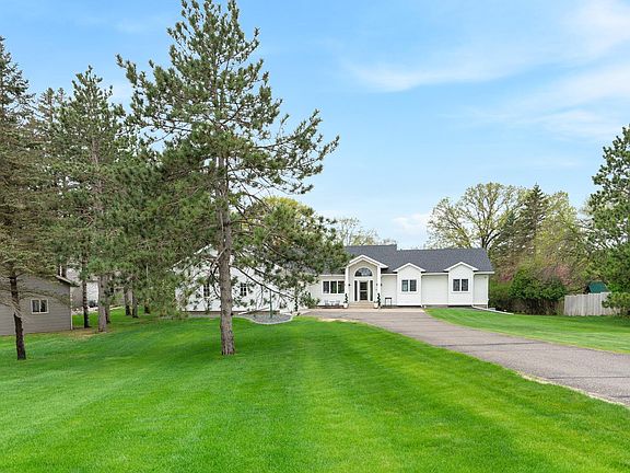 5th image of 13355 Thomas Dr