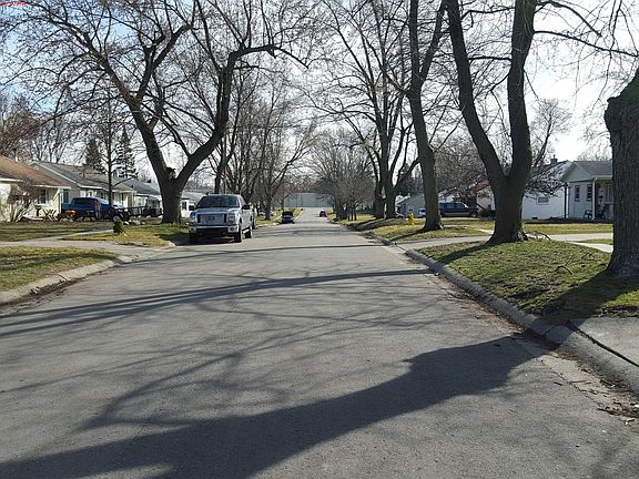 5th image of 520 Kennedy Ave