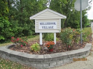 49 Millbrook Ct UNIT 49, Newington, CT 06111