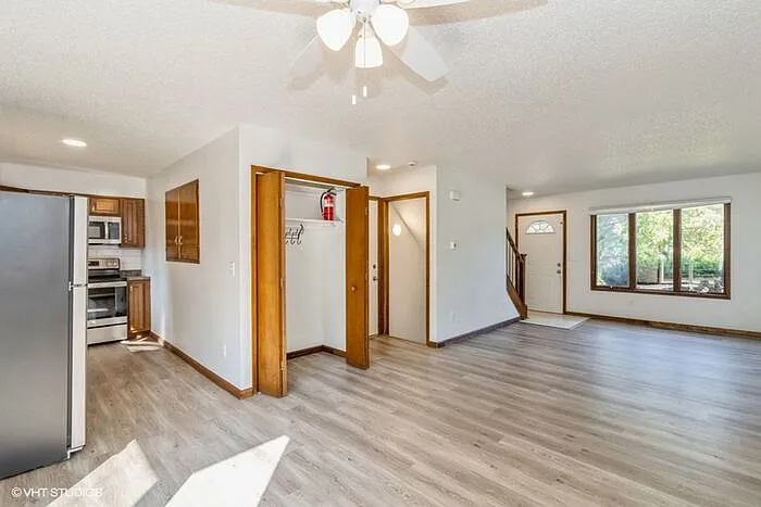 1359 Southview Cir — Photo 7