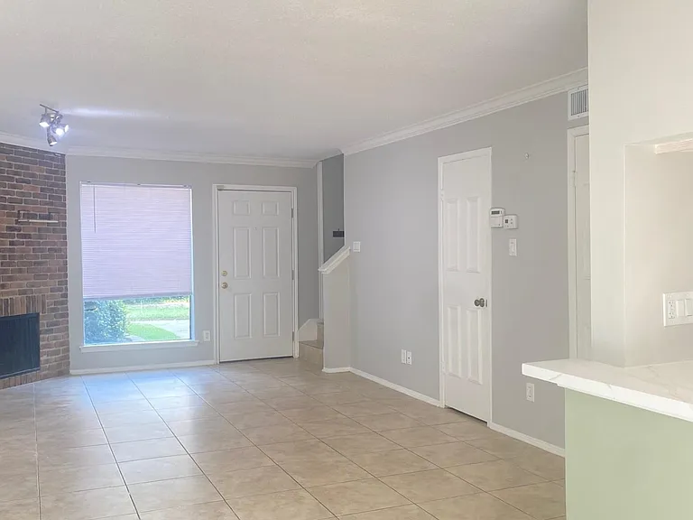 2601 S Braeswood Blvd #403 — Photo 7