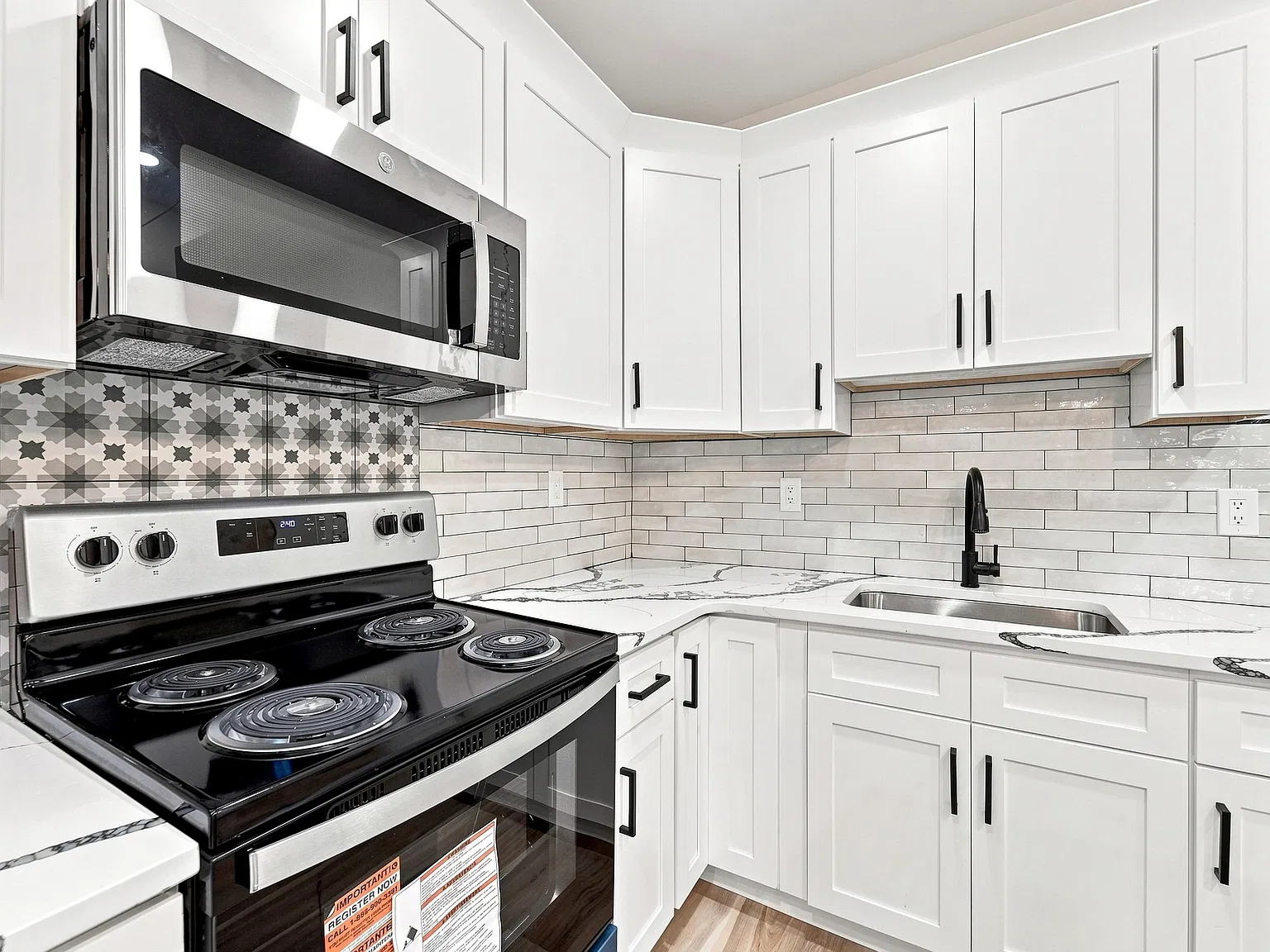 2 bed, 800 sqft, $2,000 — Photo 4