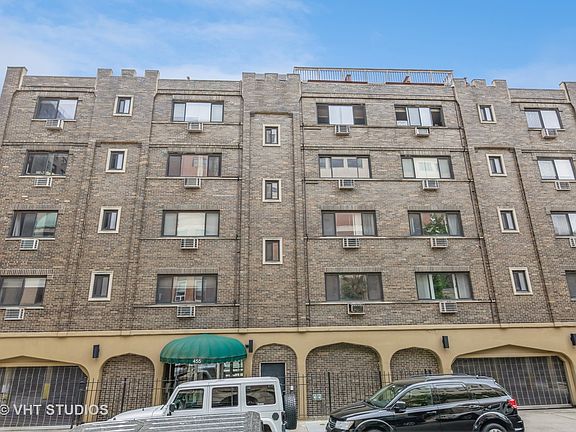 2nd image of 455 W Saint James Pl APT 306