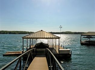 229 Hillview Dr, Seneca, SC 29672