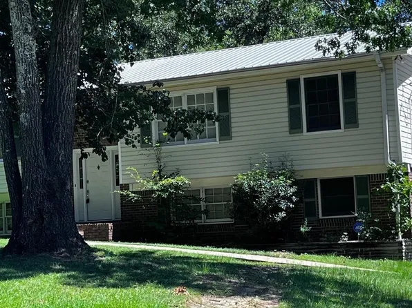 3921 Rock Ridge Rd, Birmingham, AL 35210