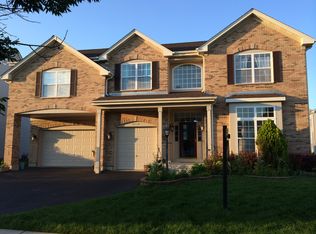 4909 Kimball Ln, Carpentersville, IL 60110