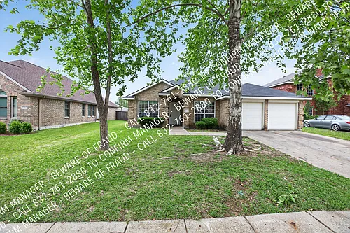 2816 Blue Heron Dr Photo 1