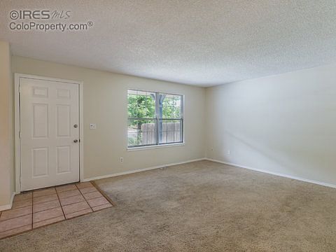 4th image of 292 S Lincoln Ave