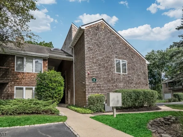 8 Tulip Cres #2B, Little Falls Twp., NJ 07424