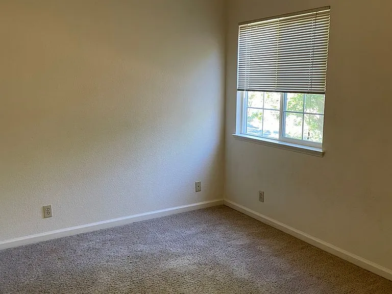 12 Capshaw Ct — Photo 10