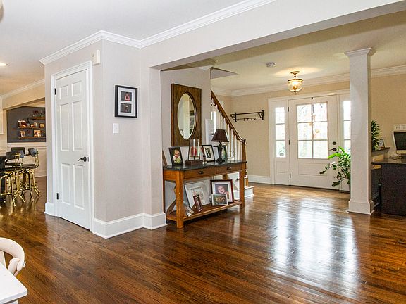 5th image of 11909 S Fox Den Dr