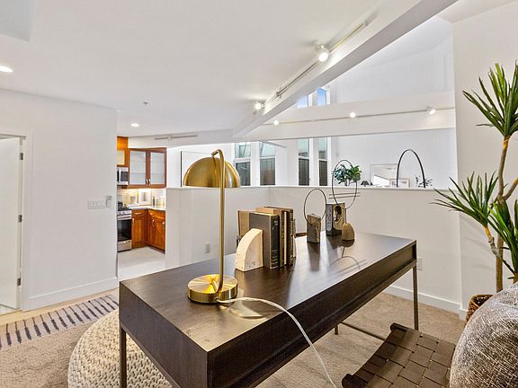 3rd image of 321 Langton St Unit 7