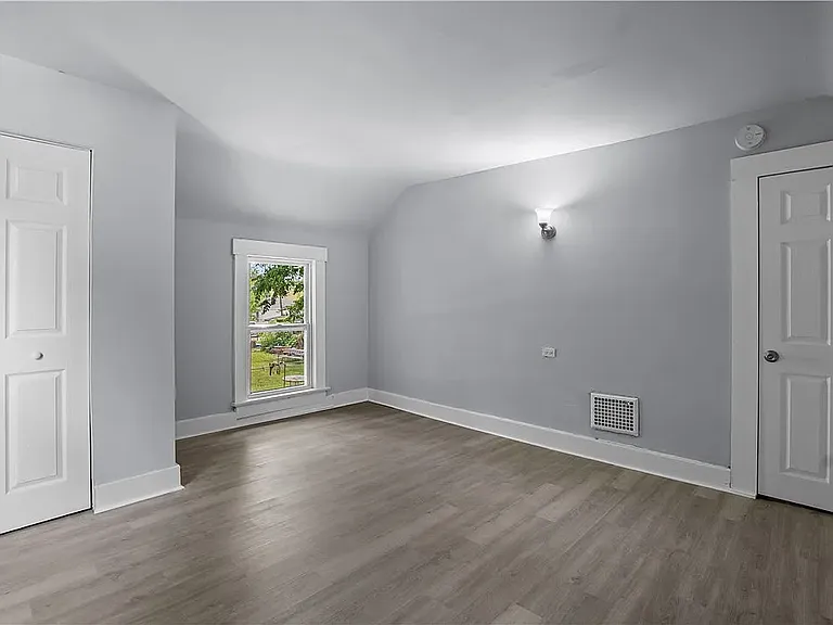 48 Sherman St — Photo 30