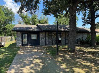 1625 W Groesbeck St, Stephenville, TX 76401