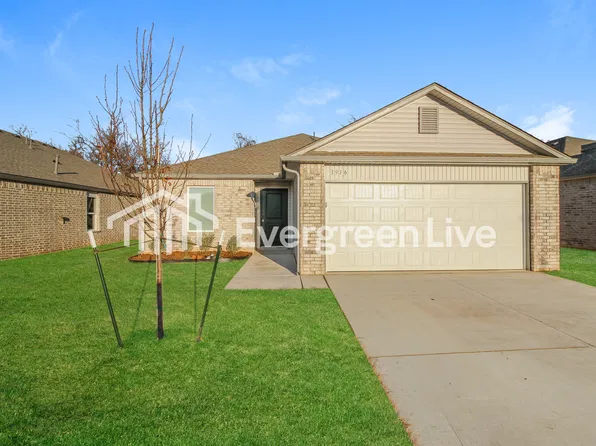 3916 Olivia St, Mustang, OK 73064