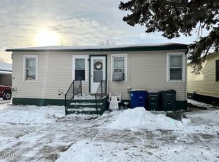 601 4th St NW, Jamestown, ND 58401