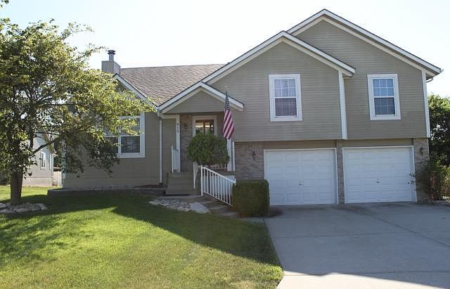 1st image of 812 SW Shorthorn Dr