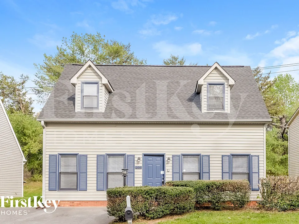 208 Guinevere Ct