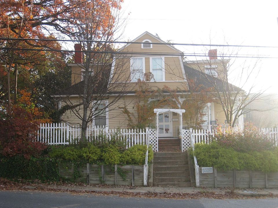 Dutch colonial built in 1890