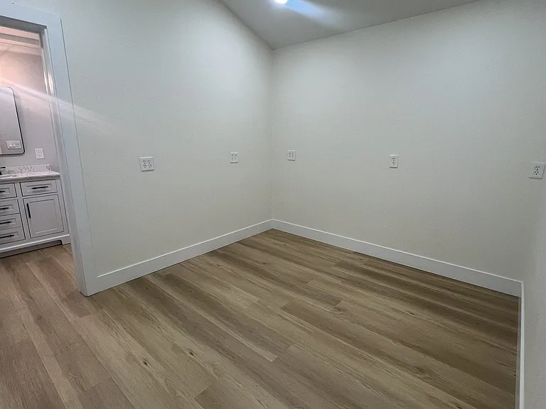1326 Pennsylvania Blvd #1 — Photo 7