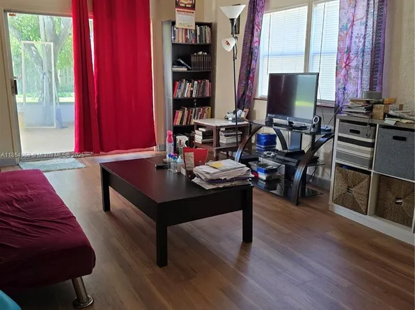 13371 SW 9th Ct, Davie, FL 33325