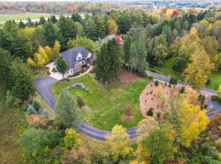 1288 Horns Corners Rd, Cedarburg, WI 53012