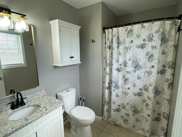 164 Glenwood Dr — Photo 16