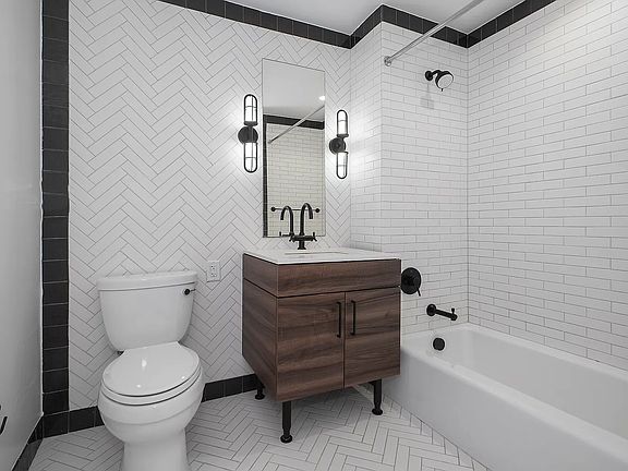 5th image of 21 India St APT T1506