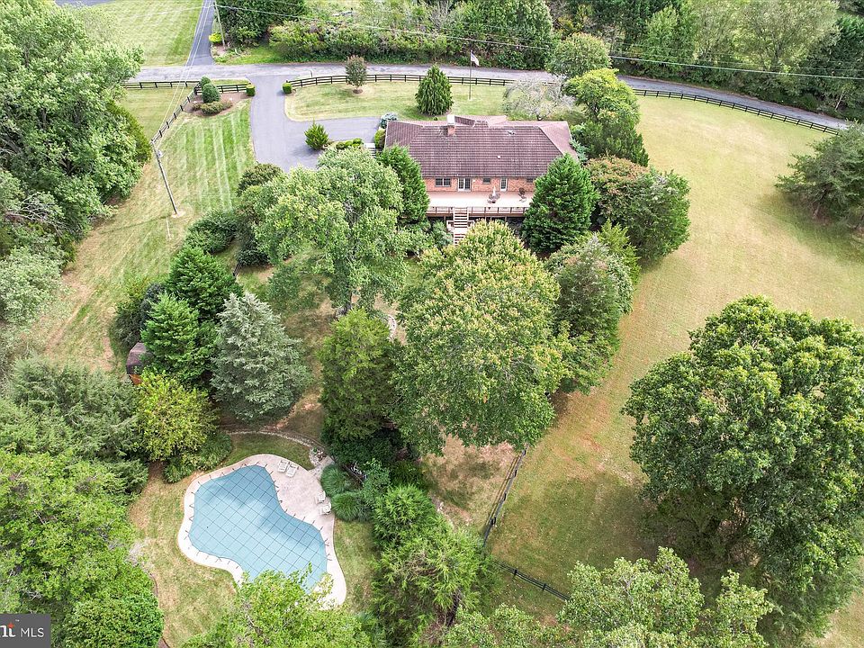 12624 Wycklow Dr, Clifton, VA 20124 Zillow