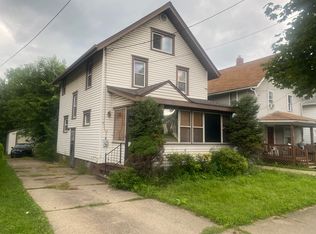 1110 Brown St, Akron, OH 44301
