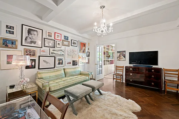 Rented by Compass | media 7