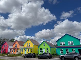 526 7th Ave SW #A, Cedar Rapids, IA 52404