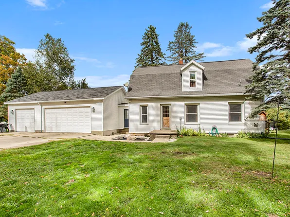 11359 S Wisner Ave, Grant, MI 49327