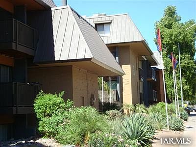 2nd image of 931 N Euclid Ave #123