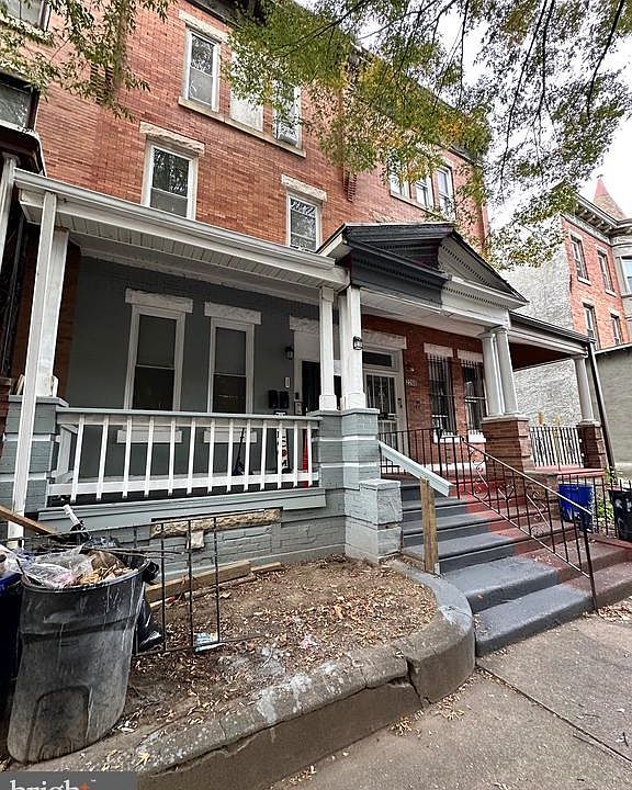 1st image of 2258 N Park Ave