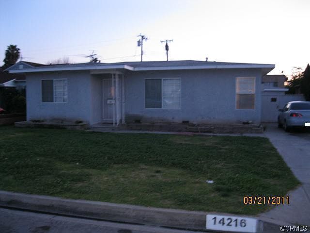 1st image of 14216 Hawes St