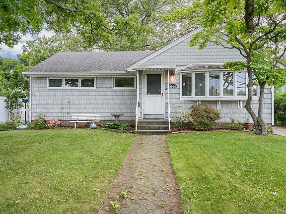 2nd image of 1644 Meadowbrook Road