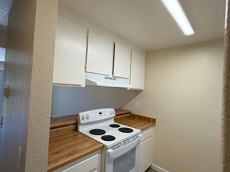 Westbrook Townhomes — Photo 17